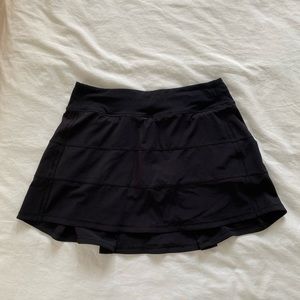 Black Lululemon Pace Rival skirt- size 6 tall